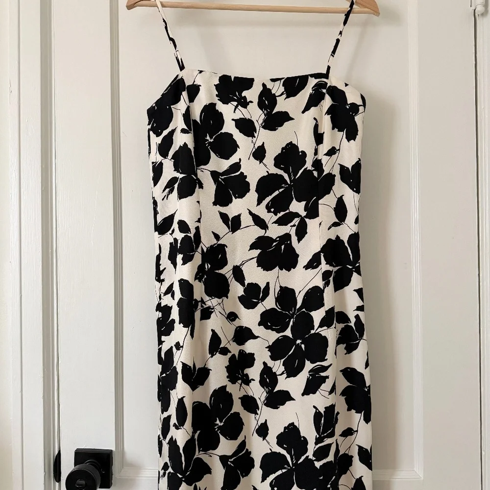 Ann Taylor Black and White Floral 100% Silk Shiftdress Size 4?: Preppy, Abstract - Picture 6 of 10